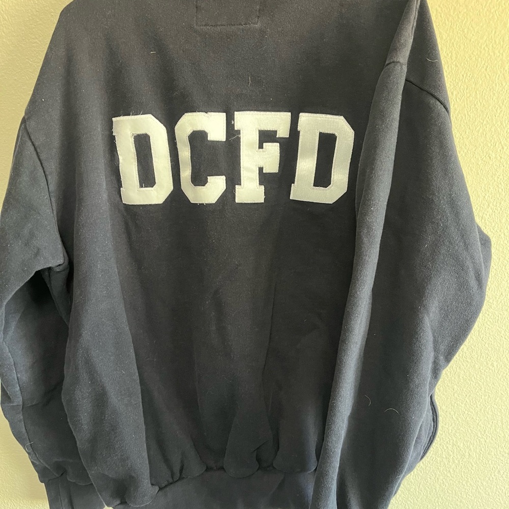 DCFD Retro Quarter Zip Jacket - Picture 2 of 3